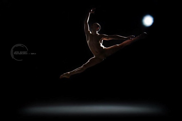 balletmen_08.jpg