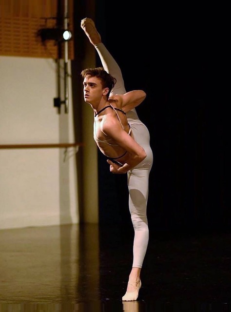 balletmen_19.jpg